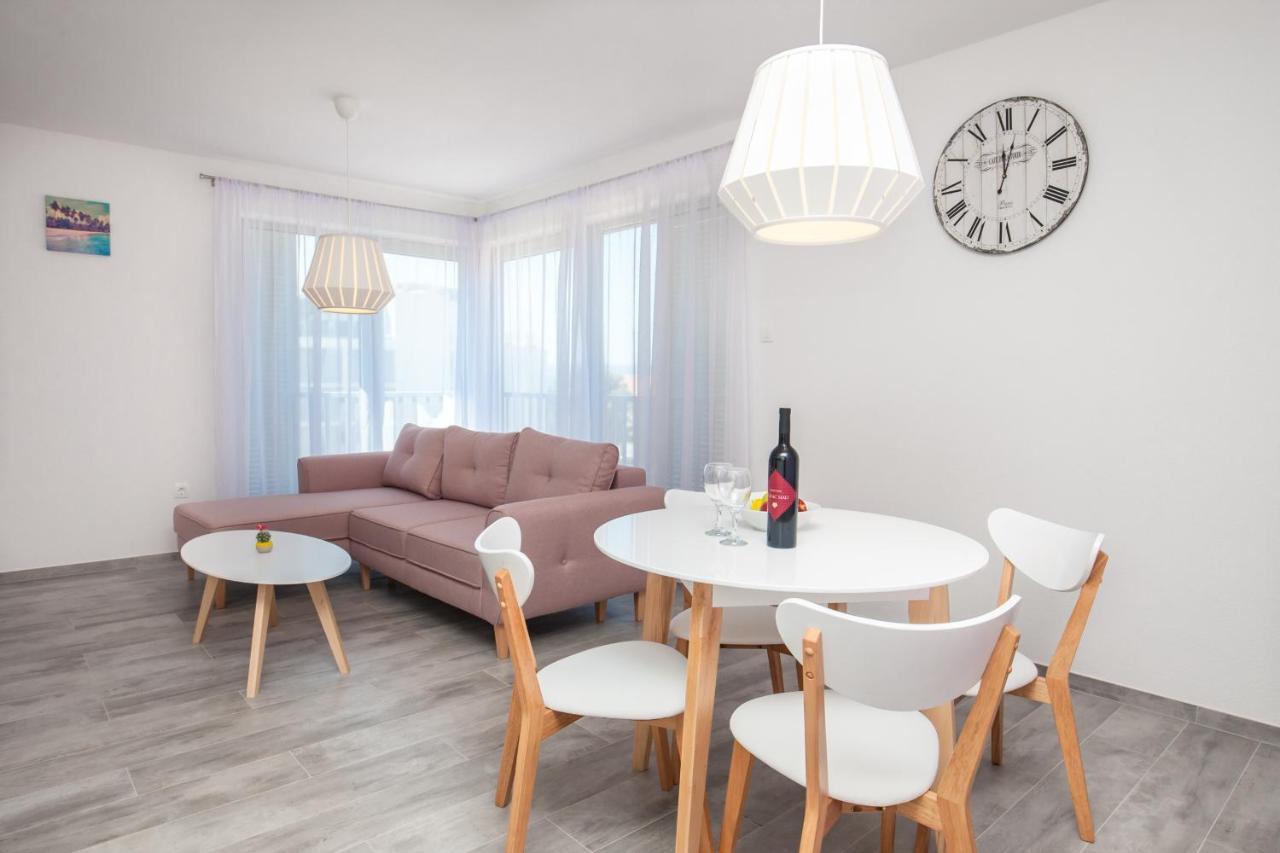 Apartment Dva Galeba *